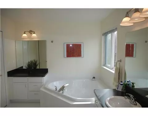 2357 Spring Ridge Ct, Ann Arbor, MI 48103 photo 16