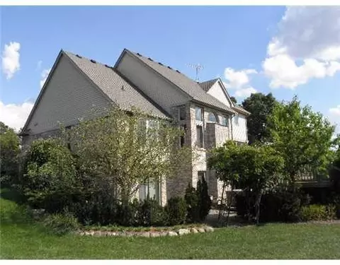 7028 Grass, Saline, MI 48176 photo 3