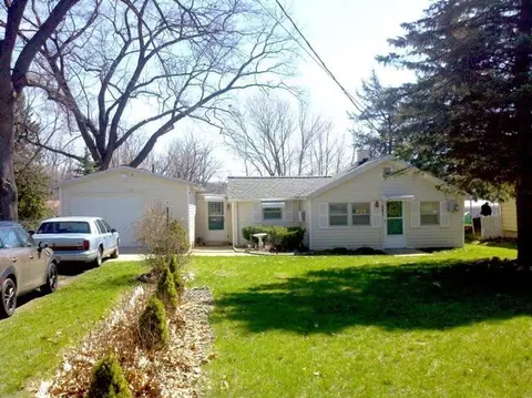 301 Ridgeway, Jackson, MI 49202 photo 1