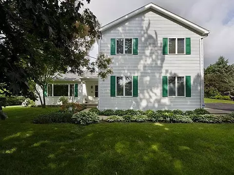 9720 Moon Rd, Saline, MI 48176 photo 3