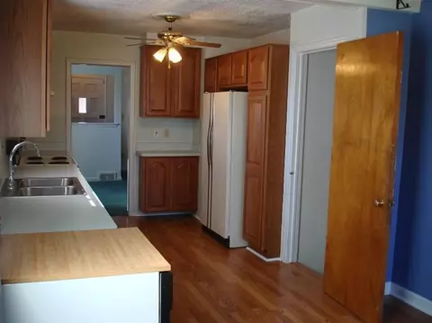 4420 Adams Cir, Wayne, MI 48184 photo 6