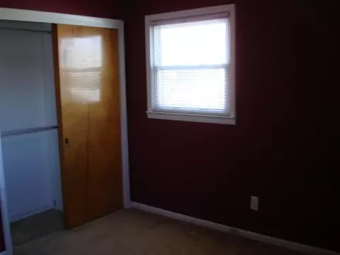 4420 Adams Cir, Wayne, MI 48184 photo 12