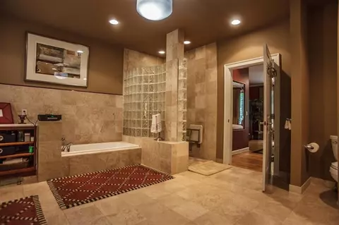 2940 Devonshire Rd, Ann Arbor, MI 48104 photo 32