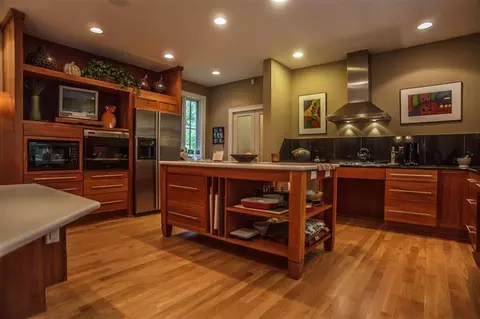 2940 Devonshire Rd, Ann Arbor, MI 48104 photo 17