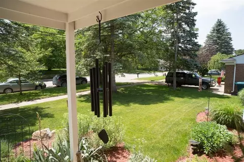 465 Willis, Saline, MI 48176 photo 3