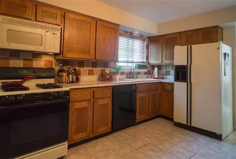 465 Willis, Saline, MI 48176 photo 9