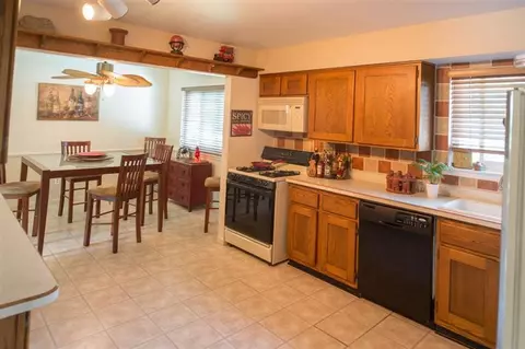 465 Willis, Saline, MI 48176 photo 10