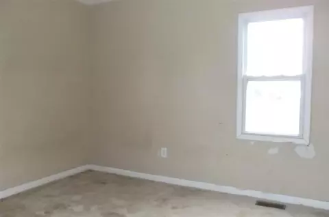 4415 S Hubbard, Wayne, MI 48184 photo 5