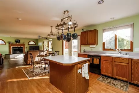 6724 Ralaric Dr, Dexter, MI 48130 photo 5