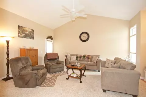 669 Ridge Ln, Tecumseh, MI 49286 photo 6