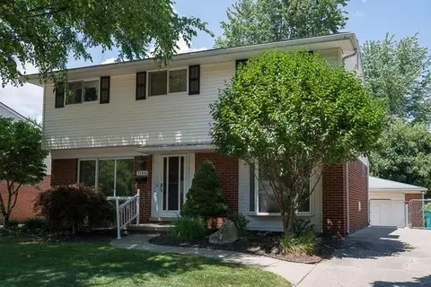37456 Walnut St, Romulus, MI 48174 photo 1