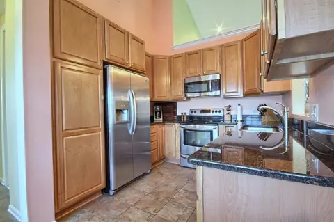515 Constitution St, Canton, MI 48188 photo 9