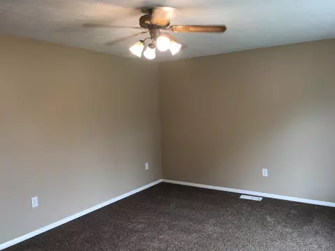 15200 Meadow, Romulus, MI 48174 photo 4
