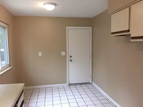 15200 Meadow, Romulus, MI 48174 photo 6