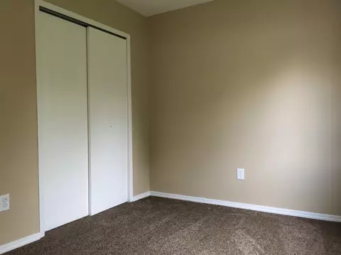 15200 Meadow, Romulus, MI 48174 photo 10