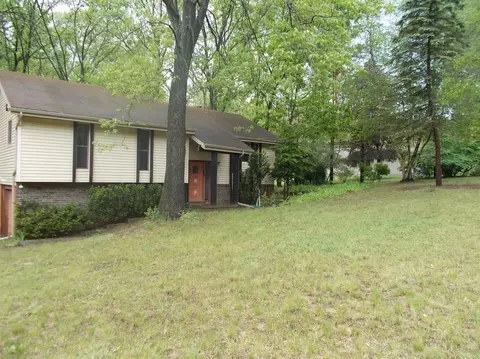 13472 S Rainbow Dr, Gregory, MI 48137 photo 2