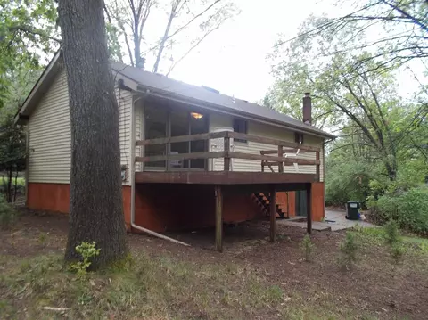 13472 S Rainbow Dr, Gregory, MI 48137 photo 3