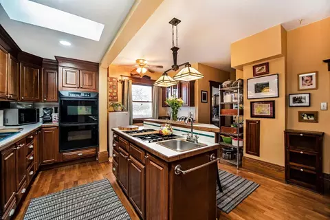 710 E Clinton St, Howell, MI 48843 photo 10