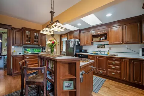 710 E Clinton St, Howell, MI 48843 photo 12