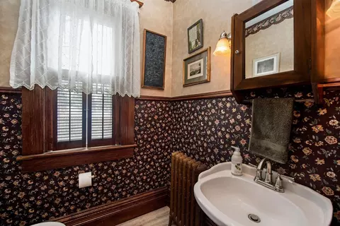 710 E Clinton St, Howell, MI 48843 photo 13