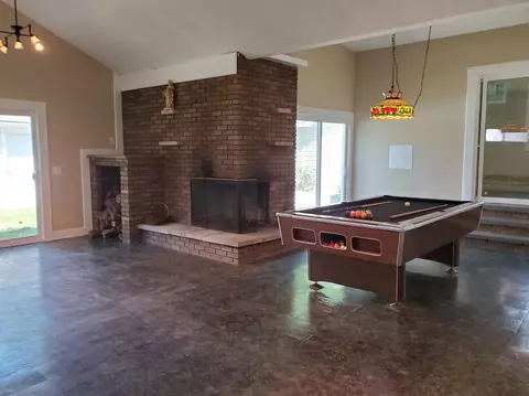 118 Clarence St, Belleville, MI 48111 photo 24