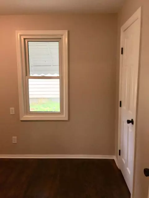 118 Clarence St, Belleville, MI 48111 photo 14