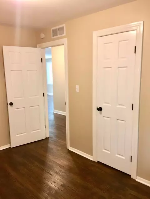 118 Clarence St, Belleville, MI 48111 photo 17