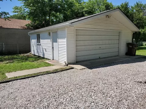 118 Clarence St, Belleville, MI 48111 photo 31