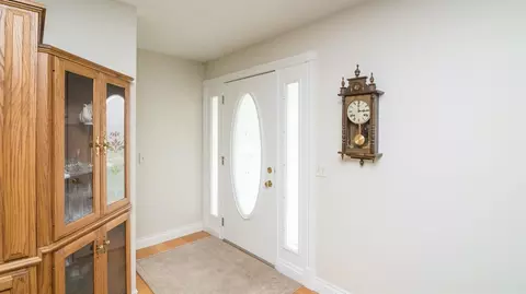 5227 Joslin Dr, Gregory, MI 48137 photo 7