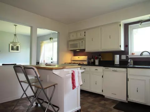 451 Willis Rd, Saline, MI 48176 photo 7