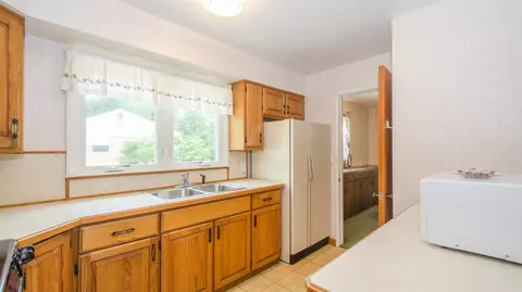 214 Wheeler Ct, Saline, MI 48176 photo 18