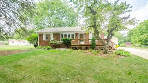 214 Wheeler Ct, Saline, MI 48176 photo 1