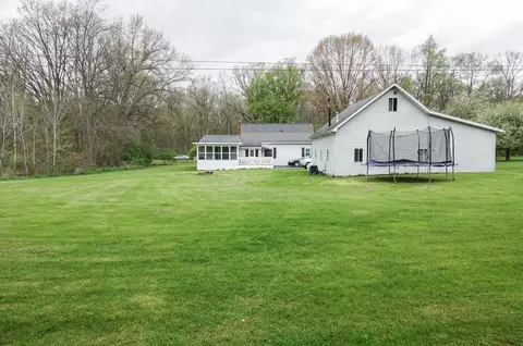 3028 Robinson Rd, Jackson, MI 49203 photo 3