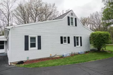 3028 Robinson Rd, Jackson, MI 49203 photo 2