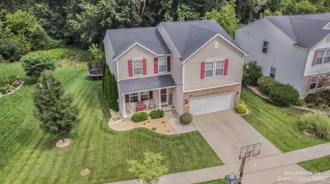 8134 Gingko Way, Dexter, MI 48130 photo 2