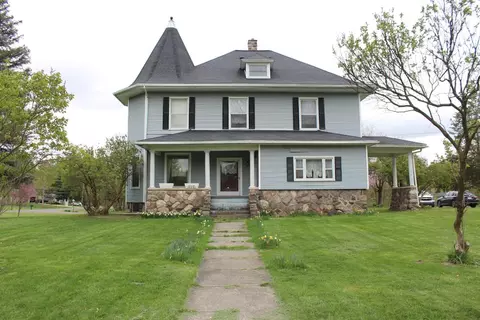 207 Robinson Rd, Jackson, MI 49203 photo 1