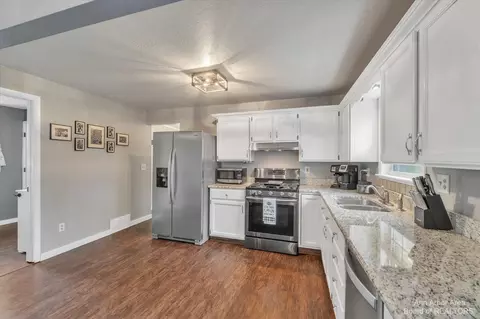 9503 Springport Rd, Parma, MI 49269 photo 17