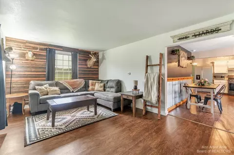 9503 Springport Rd, Parma, MI 49269 photo 6