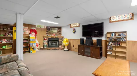 8936 Huron River Dr, Dexter, MI 48130 photo 28