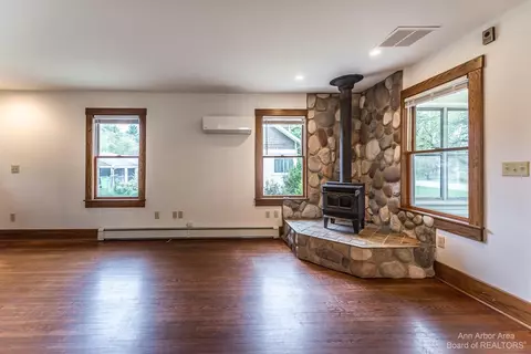7601 Huron River Dr, Dexter, MI 48130 photo 11