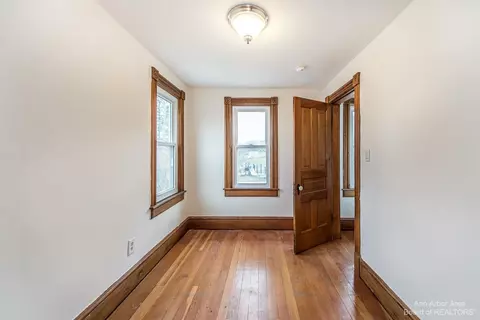 127 E Summit St, Ann Arbor, MI 48104 photo 26