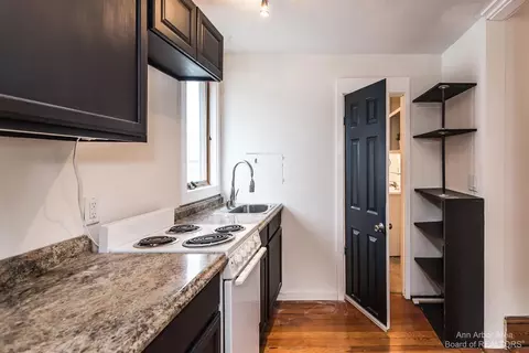 127 E Summit St, Ann Arbor, MI 48104 photo 21