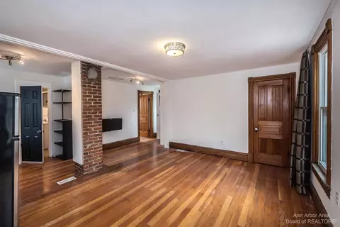 127 E Summit St, Ann Arbor, MI 48104 photo 20