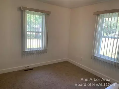 973 Mulhollen Dr, Monroe, MI 48161 photo 13