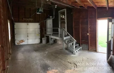 973 Mulhollen Dr, Monroe, MI 48161 photo 21