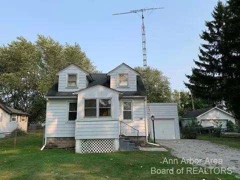 973 Mulhollen Dr, Monroe, MI 48161 photo 1