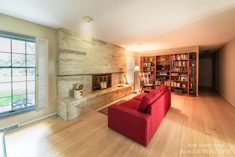 8045 Shield Rd, Dexter, MI 48130 photo 11