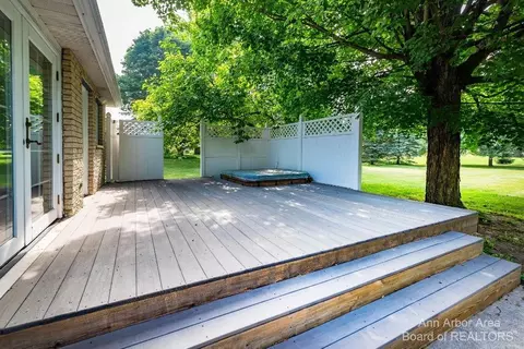 8045 Shield Rd, Dexter, MI 48130 photo 4