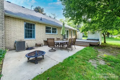 8045 Shield Rd, Dexter, MI 48130 photo 3