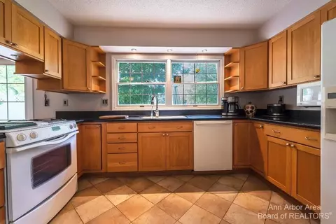 8045 Shield Rd, Dexter, MI 48130 photo 22